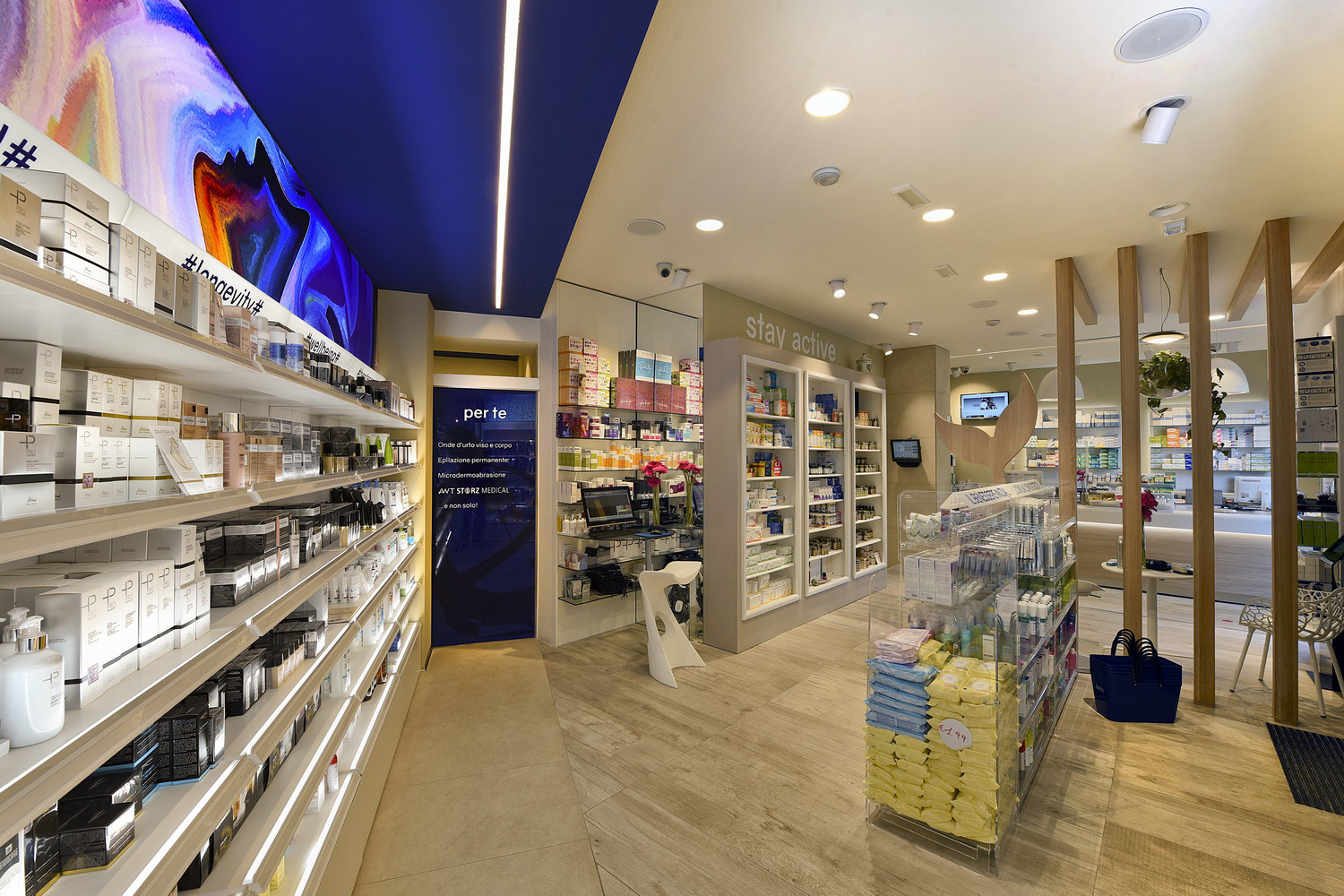 Arredo farmacia Moderna Rom