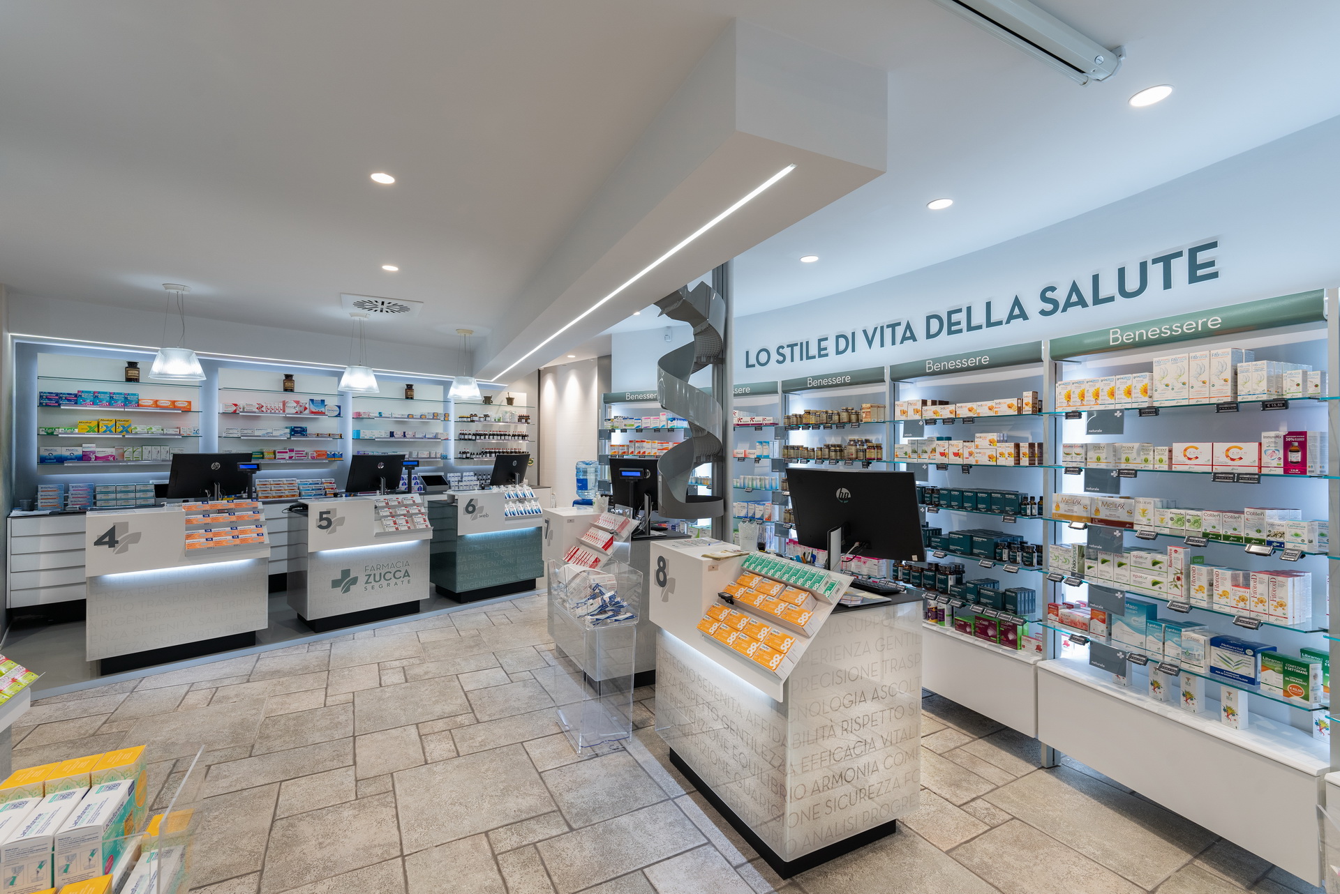 pharmacy-zucca-checkout-area-layout